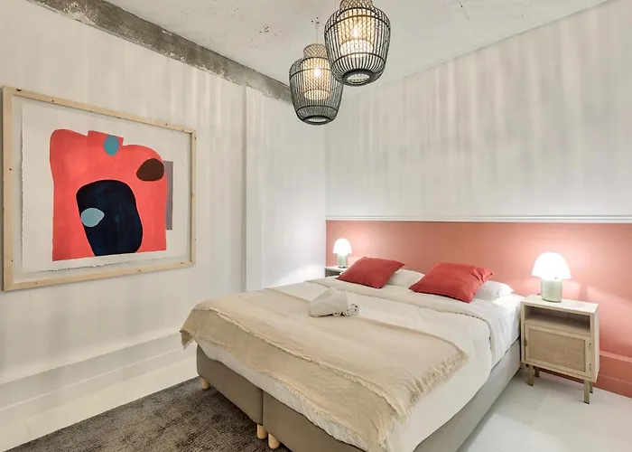 Artist And Design Loft - 10 Guests - 5 Min From Metro